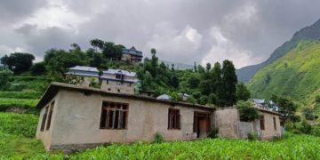 پی ایچ سی کی عمارت تشنہ تکمیل