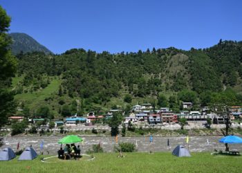 سرحدی ضلع کپواڑہ میں ملکی اور بین الاقوامی سیاحوں کی زبردست آمد
