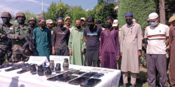اوڑی میں دو عسکریت پسند ماڈیول کا پردہ فاش، 8 جنگجو معاونین اسلحہ و گولہ بارود سمیت گرفتار، ایس ایس پی