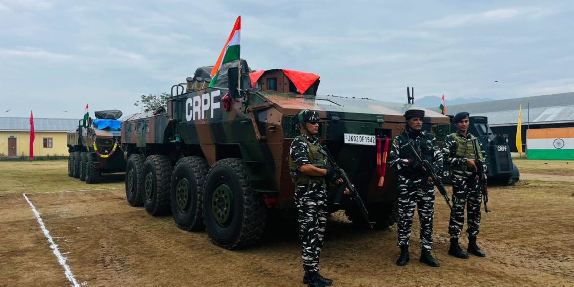 سی آر پی ایف نے کشمیر میں ‘وہیلڈ آرمرڈ ایمفیبیئس پلیٹ فارم (ڈبیلو ایچ اے پی) گاڑیاں متعارف کیں