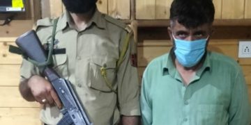بارہمولہ میں جعلی ڈی ایس پی کا روپ دھارنے والا دھوکہ باز گرفتار: پولیس
