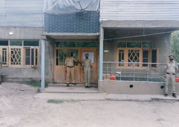 بارہمولہ میں منشیات فروش کا دو منزلہ مکان منسلک، زائد از 69 لاکھ روپیے نقدی ضبط:پولیس