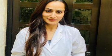 مالٹا کی سنگل سیل لائبریری کی تیاری کا حصہ بننے والی پہلی کشمیری سیرت مقصود سے ملیں