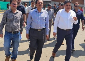 مشیر راجیو رائے بھٹناگر نے کوکر ناگ کا دورہ کیا اور فِش فارمنگ پروجیکٹ کا معائینہ کیا