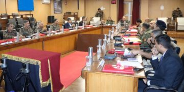 فوج کے چنار کور کمانڈر اور جموں کشمیر پولیس سربراہ کی صدارت میں مشتر کہ سیکورٹی میٹنگ