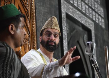 میر واعظ عمر فاروق نے 4 سال بعد تاریخی جامع مسجد میں خطبہ جمعہ دیا