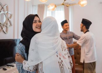 خندہ روئی عین عبادت ہے