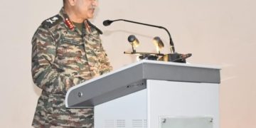 پاکستان کو جموں وکشمیر کا امن راس نہیں آرہا ، مسلسل ملی ٹینٹوں کو اس طرف بھیج رہا ہے :نادرن کمانڈر