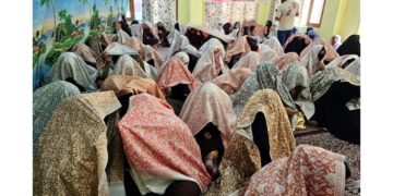 کشمیر میں اجتماعی شادی کے پروگرام میں 100 نوجوان خواتین کی شادیاں