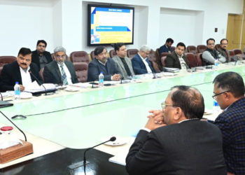 لیفٹیننٹ گورنر نے جموں یاتری بھون ٹرسٹ کا پنچانگ 2024 ء جاری کیا