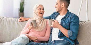 ازدواجی زندگی میں بات چیت ضروری ہے