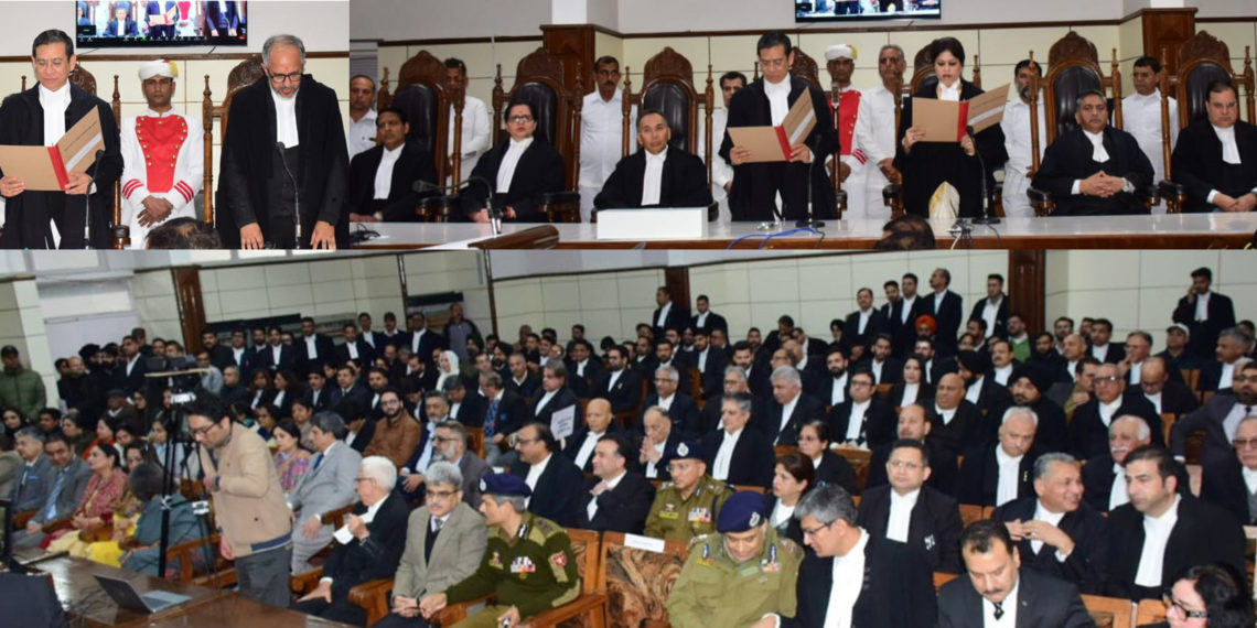 چیف جسٹس نے دو جج صاحبان کو ہائی کورٹ کے مستقل ججوں کے عہدے کا حلف دِلایا