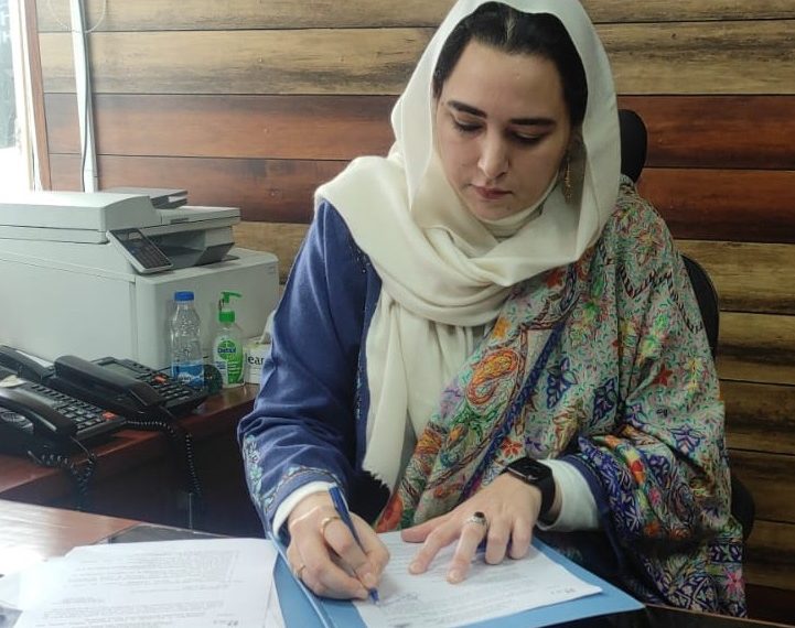 ڈاکٹر سیّد سحرش اَصغر نے سیکرٹری پبلک گریوینس اور چیف ایگزیکٹیو آفیسر جے اینڈ کے اِرأ کے عہدے کا چارج سنبھالا