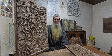 پدم شری ایوارڈ یقیناً کشمیر کے کاریگروں کی حوصلہ افزائی کرے گا۔ غلام نبی ڈار