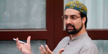 میر واعظ عمر فاروق  ‘ذاتی’ دورے پر دہلی جانے کی اجازت دی گئی