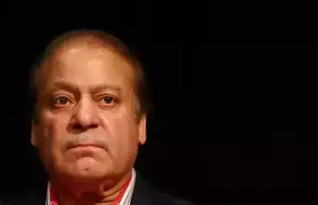 لمحے کا فیصلہ:نواز نے چوتھی بار وزارت عظمیٰ کی دوڑ ختم کردی