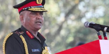 جموں کشمیر میں زمینی صورتحال کافی بہتر لیکن بھارت پراکسی جنگ کا برسوں سے مقابلہ کر رہا ہے:فوجی سربراہ