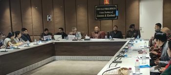 چیف الیکٹورل آفیسر نے جموں پارلیمانی حلقہ میں تیاریوں کا جائزہ لیا