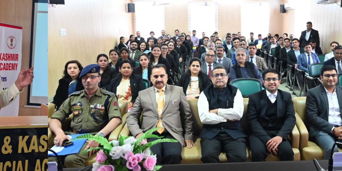 جموں وکشمیر جوڈیشل اکیڈیمی جانی پورہ میں دو روزہ تربیتی پروگرام اِختتام پذیر