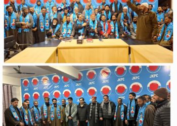 لولاب اور لنگیٹ کے متعدد سماجی و سیاسی کارکن پیپلز کانفرنس میں شامل