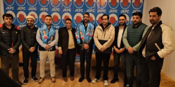 سجاد لون کی سماجی و سیاسی کارکن فیض ڈیجو اور منیب قریشی کی پی سی میں شمولیت پر خوش آمدید