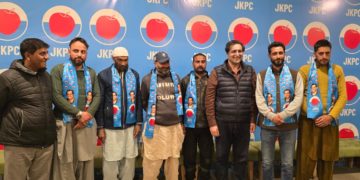 معروف سماجی و سیاسی کارکن محمد عبداللہ پسوال کاپی سی میں خیر مقدم