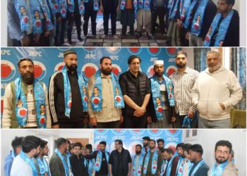حقیقی ترقی کا مطلب ہر شہری کو معیاری تعلیم، صحت کی دیکھ بھال، روزگار کے مواقع اور ایک محفوظ مستقبل تک رسائی حاصل ہو۔:سجاد لون