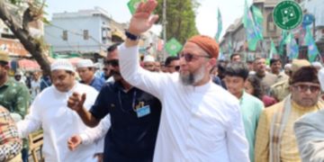 اسد الدین اویسی کا 23 کروڑ سے زائد اثاثوں کا اعلان، ذاتی کار نہ ہونے کا دعوی