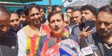 عمر عبداللہ ہر جلسے میں اپنے بچوں کو لا کر خاندانی راج کو برقرار رکھ رہے ہیں: اپنی پارٹی