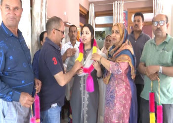 جموں و کشمیر میں درزی کی بیٹی راجوری سے پہلی خاتون جج بنی