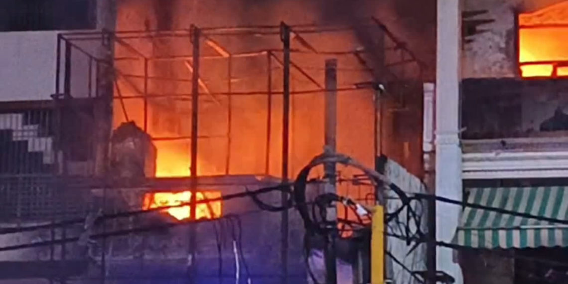 دہلی میں المناک حادثہ: وویک وہار کے بیبی کیئر اسپتال میں آگ لگنے سے 6 نوزائیدہ بچے ہلاک
