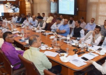 چیف سیکرٹری نے مالی برس 2024-25ء کے بجٹ کے اِستعمال کی پیش رفت کا جائزہ لیا