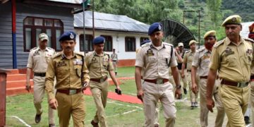 ڈی جی پی جموں و کشمیر نے کیاسرحدی ضلع کپواڑہ کے آگلے علاقوں کا دورہ