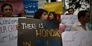 پاکستان: شہری علاقوں میں غیرت کے نام پر قتل کے واقعات کیوں بڑھ رہے ہیں؟