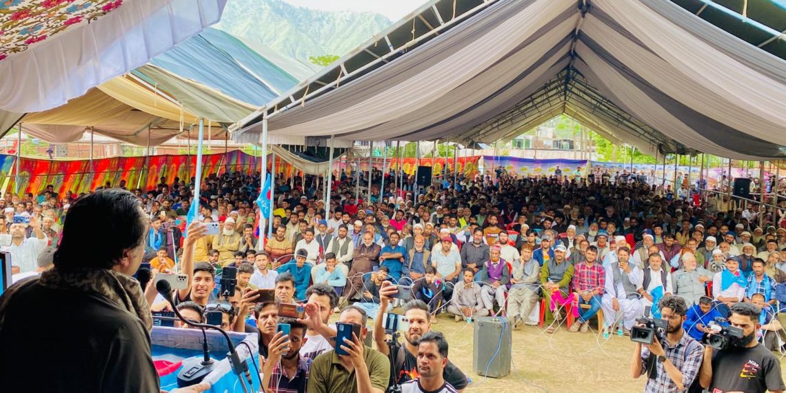 عمر عبداللہ کی شکست مظلوم کشمیریوں کی جیت کی علامت ہوگی۔سجاد لون