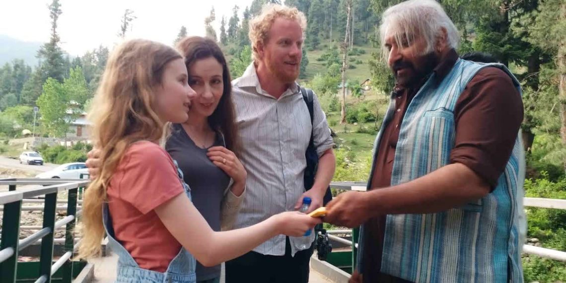 جنوبی کشمیر میں فلم شوٹنگ