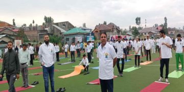 پلوامہ میں دسواں عالمی یوم یوگا کی تقریب منعقد کی گئی