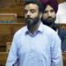 دفعہ 370 کے تذکرے پر آغا روح اللہ کو پارلیمنٹ کے ’آداب‘ سکھائے گئے