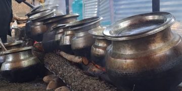بڈگام کا ’وازوان‘ گاؤں، جہاں ہر کنبے کا فرد کشمیری روایتی پکوان کے ساتھ وابستہ ہے