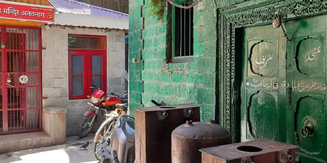 مسجد ومندر کا مشترکہ راستہ جو ہم آہنگی تک لےجاتا ہے