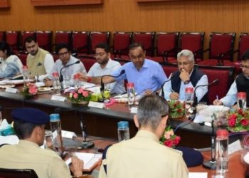امرناتھ یاترا 2024: الٹی گنتی شروع ہوتے ہی ایل جی نے سیکورٹی جائزہ میٹنگ کی صدارت کی