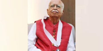 بی جے پی کے سینئر لیڈر ایل کے اڈوانی کو دہلی کے ایمس میں داخل کرایا گیا