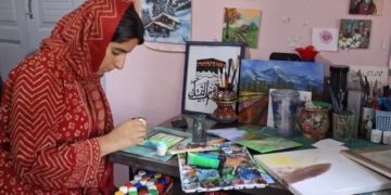 منشیات جیسے سماجی مسائل کو آرٹ کے ذریعے اجاگر کرنے والی کشمیری آرٹسٹ