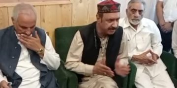 بشارت بخاری کی پانچ برسوں میں تیسری پلٹی