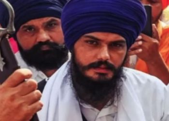 امرت پال سنگھ نے سخت حفاظتی پہرے میں لوک سبھا کے رکن کے طور پر حلف لے لیا