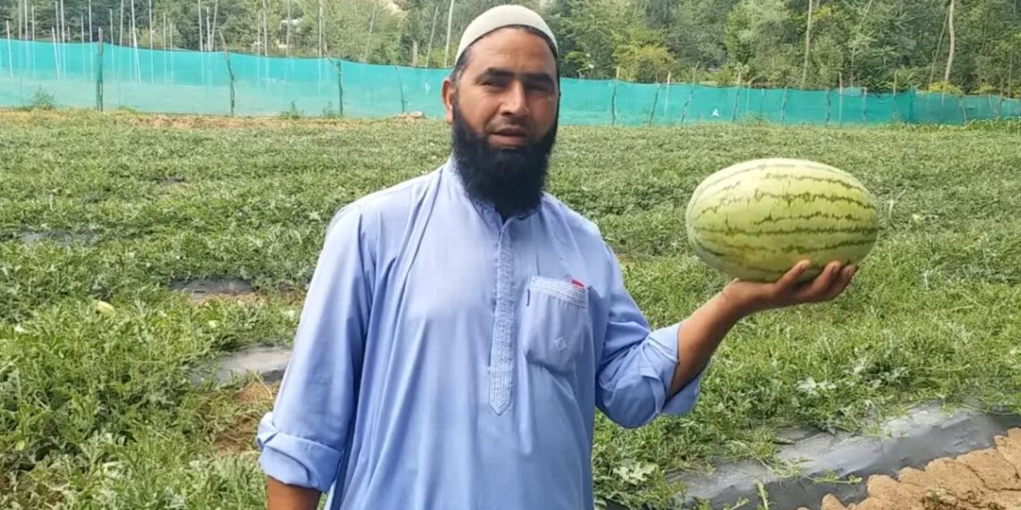 اننت ناگ کا یہ گاؤں ’واٹر میلن ولیج‘ کیوں کہلاتا ہے