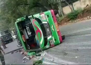 جموں، منی بس الٹنے سے 30مسافر زخمی