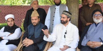 شرانگیزی، مسلکی منافرت اور ایک دوسرے کے عقائد کی تضحیک و توہین کو کسی بھی صورت میں برداشت نہیں کیا جائے گا:میر واعظ