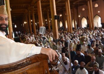 اگر وقف ترمیمی بل کو پاس کیا گیا تو اس کے خلاف احتجاج کریں گے: میرواعظ