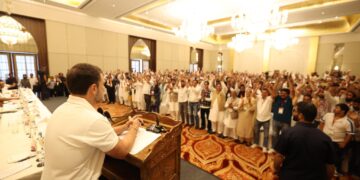میں جموں و کشمیر کے لوگوں سے محبت کرتا ہوں، یہاں سے میرا خون کا رشتہ ہے: راہل گاندھی